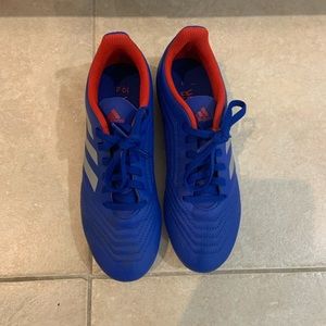 unisex Adidas cleats